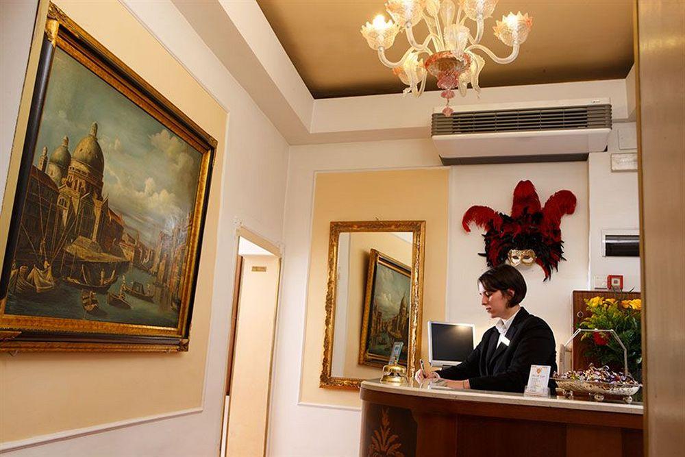 Alle Guglie Boutique Hotel Venetië Interieur foto